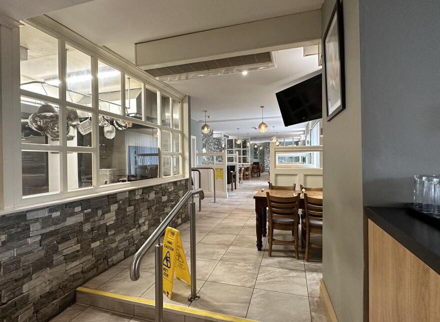 The Wild Goose, Quartertown Upper, Mallow