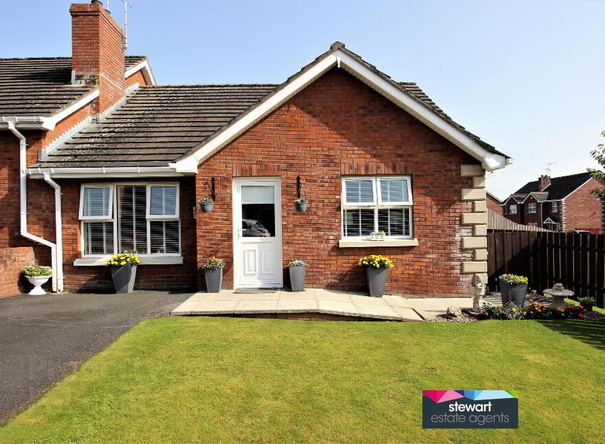 104 Moss View, Waringstown, BT66 7LL photo