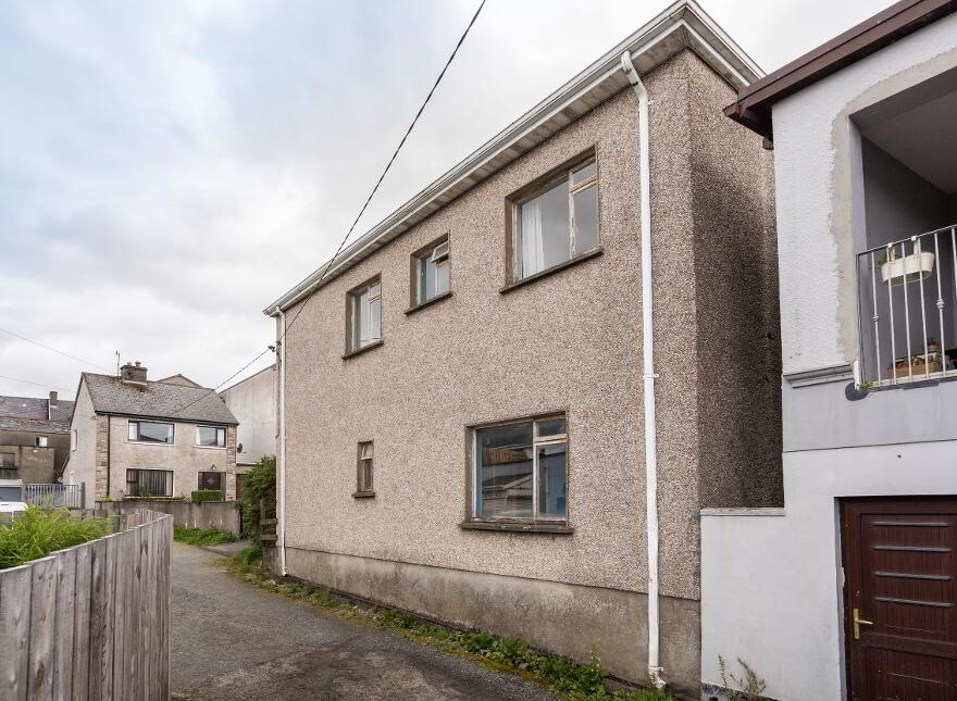 St Marys Road, Buncrana, F93YR90