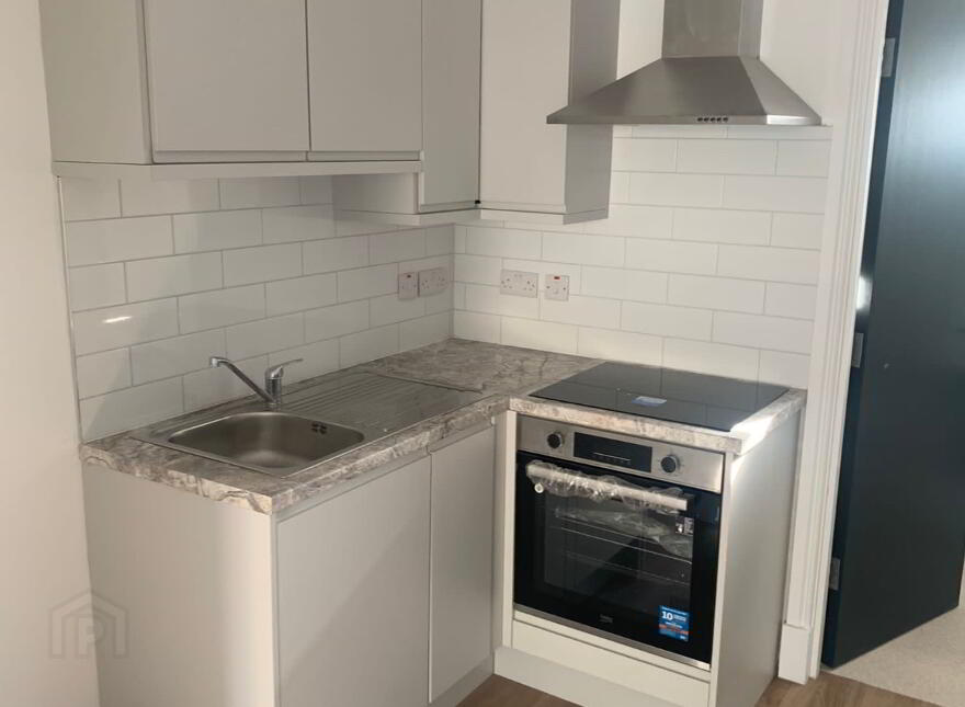 Unit 2, 2 West Street, Carrickfergus, BT38 7AR