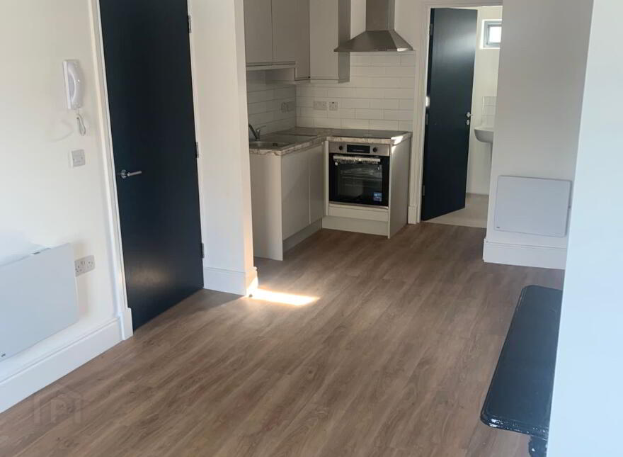 Unit 2, 2 West Street, Carrickfergus, BT38 7AR