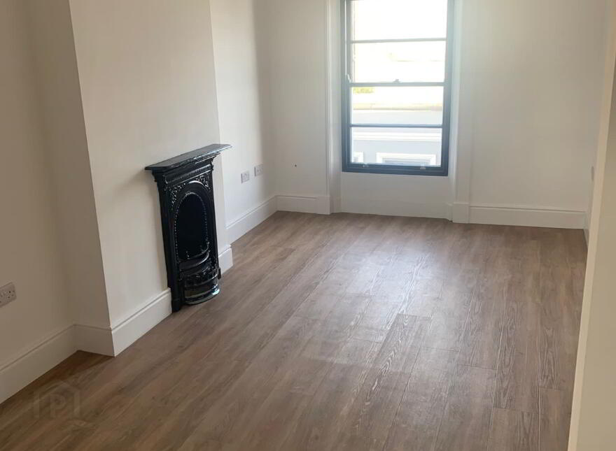 Unit 2, 2 West Street, Carrickfergus, BT38 7AR