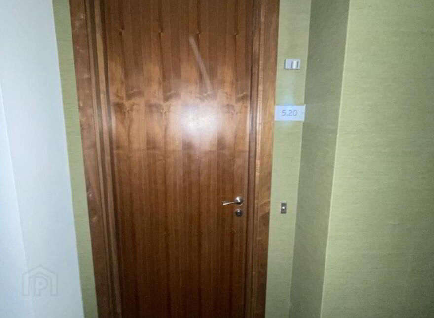 Unit 5.20, The Arc, Queens Road, Belfast, BT3 9FE