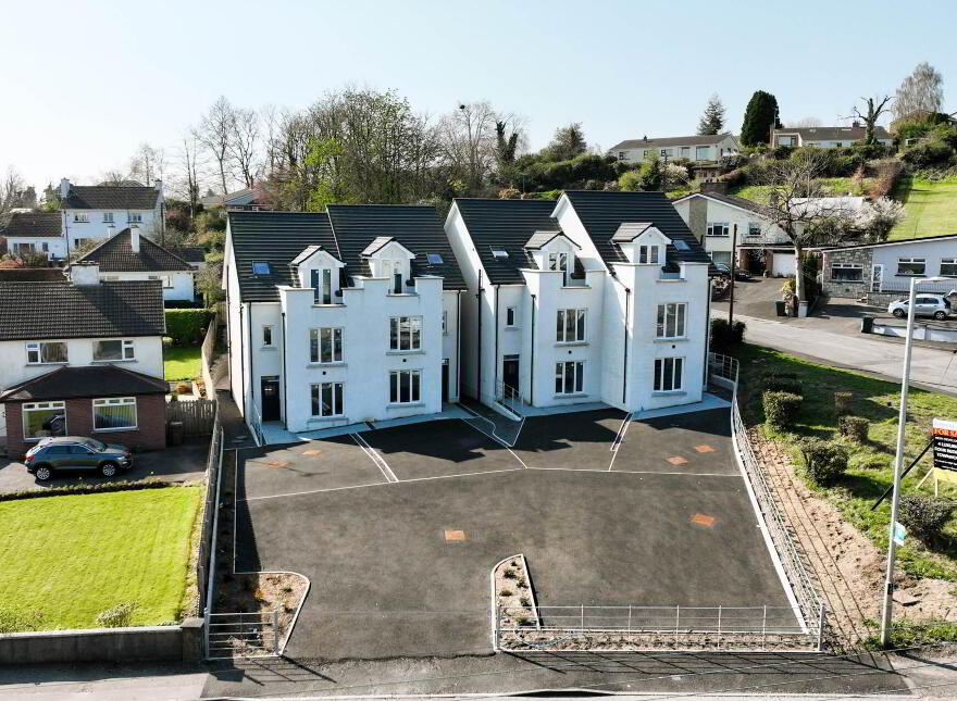 Rossole View, Sligo Road, Enniskillen, BT74 7JZ