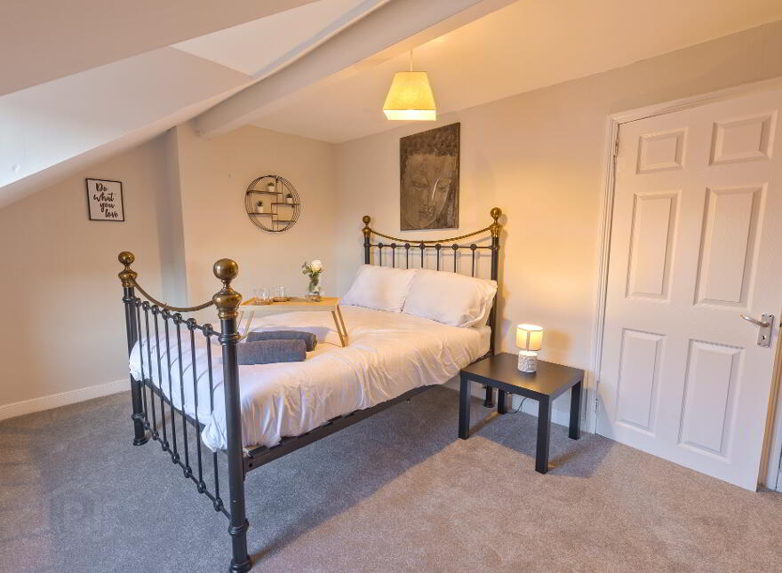 243 Ravenhill Avenue, Belfast, BT6 8LF