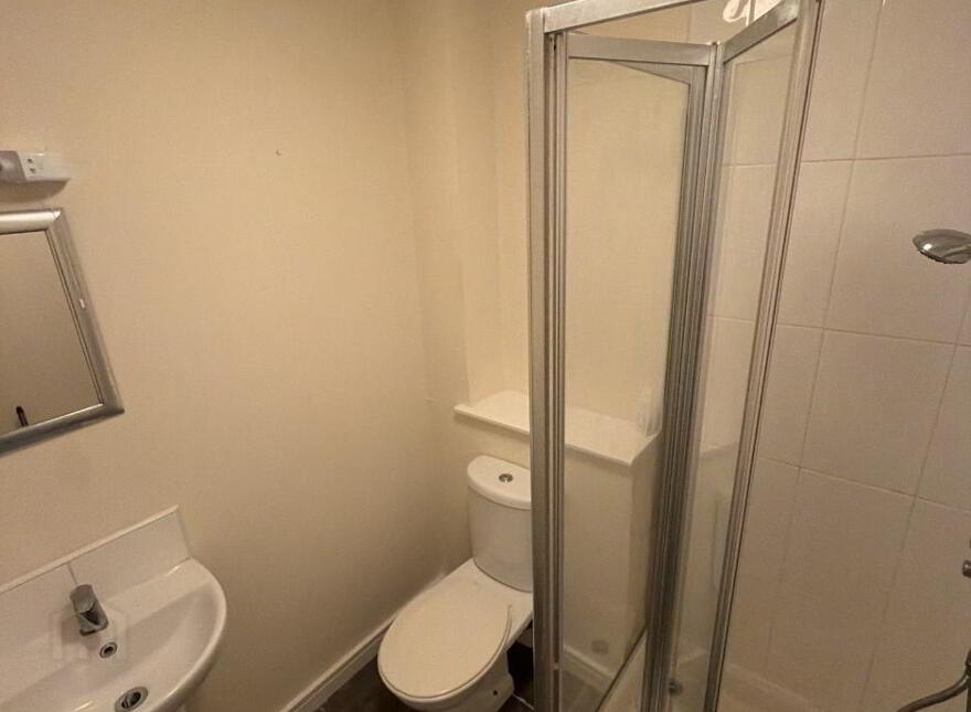 3 Park View, 147-153 Kingsway, Dunmurry, Belfast, BT17 9RD