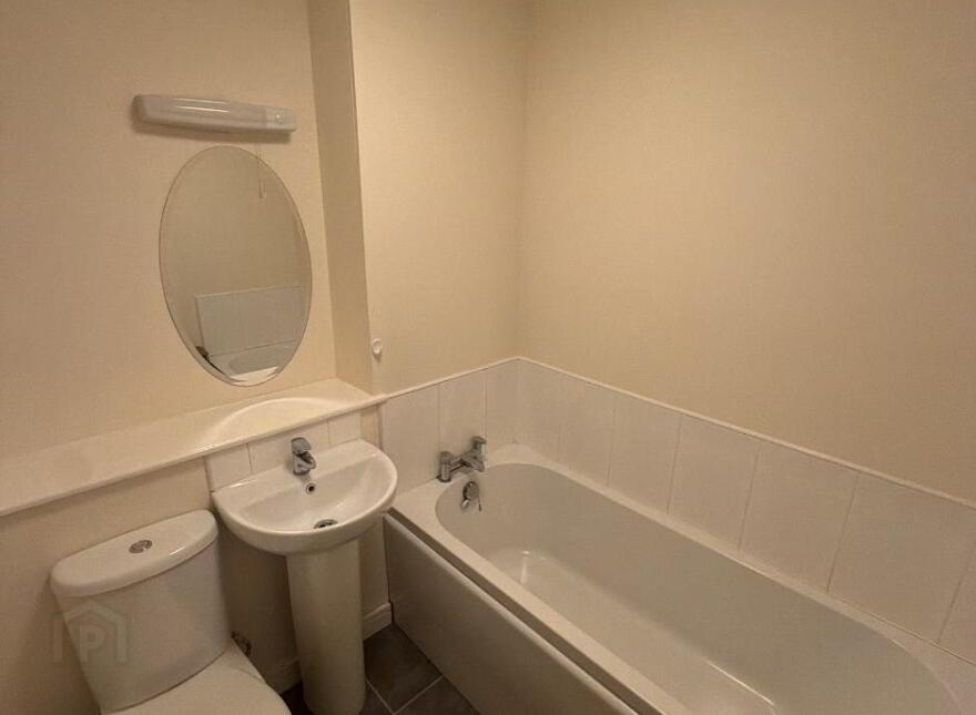 3 Park View, 147-153 Kingsway, Dunmurry, Belfast, BT17 9RD
