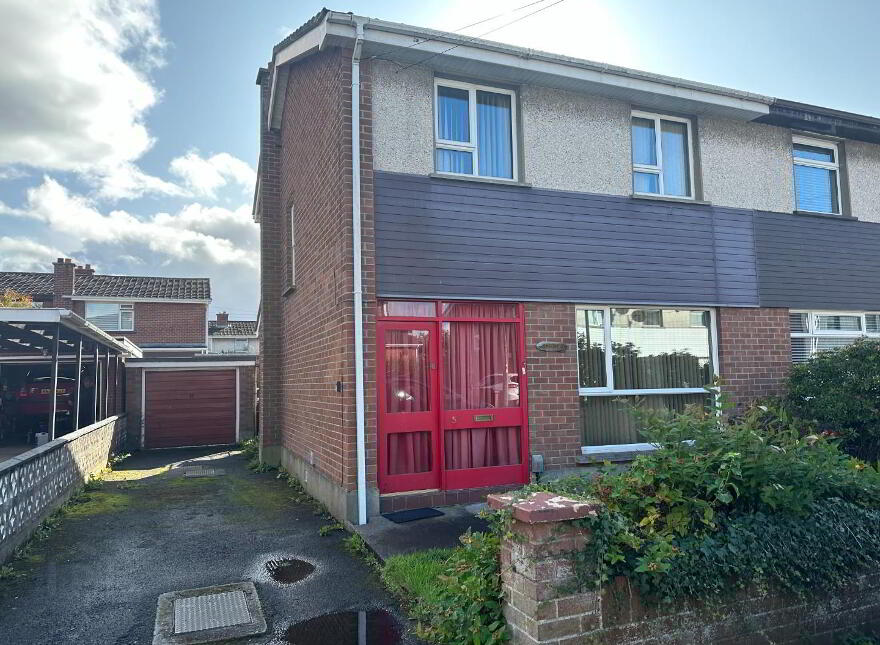 Property For Sale in Derry / Londonderry, £100,000 Max PropertyPal