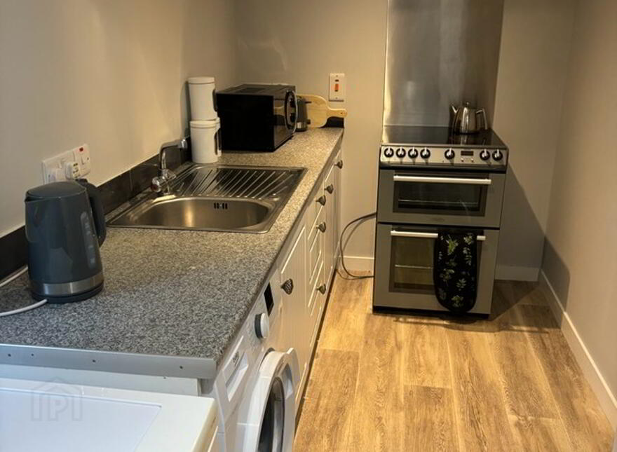 1 Craig Vara, Portrush, BT56 8AJ