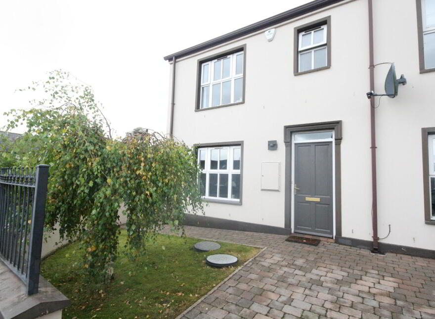 1 Village Court, Moira, BT67 0GW photo