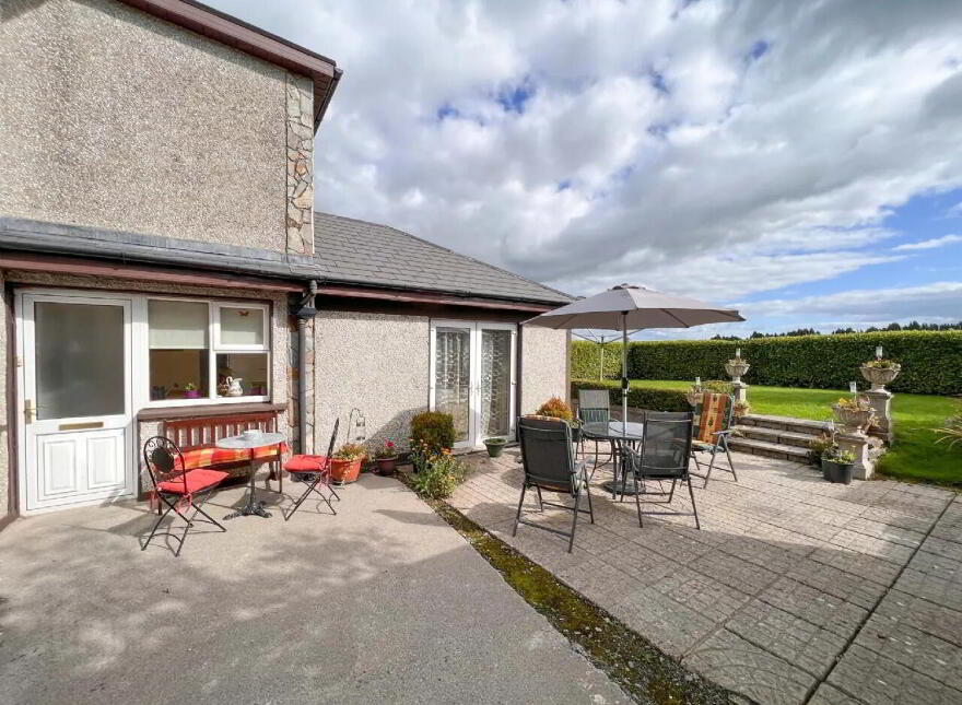 Cashel Road, Killenaule, Thurles, E41V585