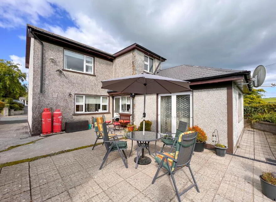 Cashel Road, Killenaule, Thurles, E41V585