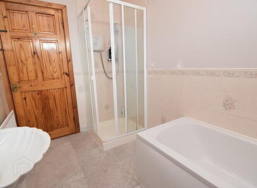 Castle Road, Raphoe, F93N5K6