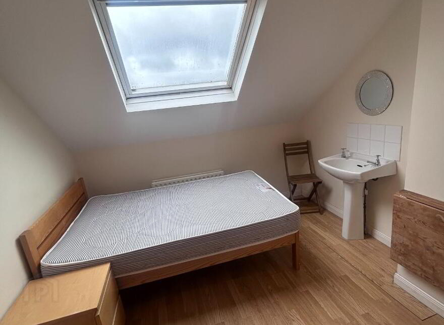 2, 23 Rugby Avenue, Belfast, BT7 1RD