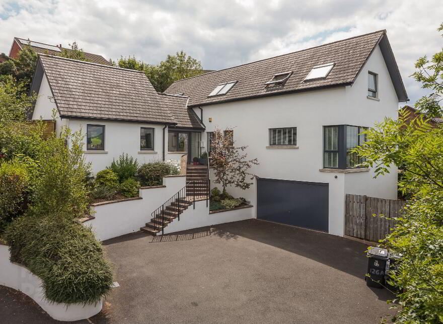 126a Upper Knockbreda Road, Belfast, BT6 9QB photo