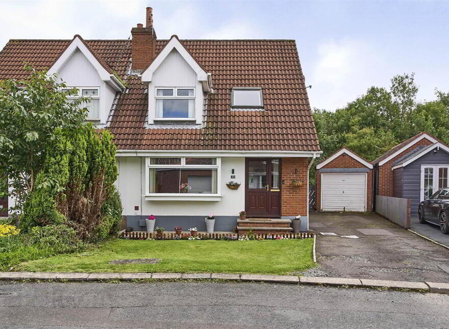 23 Carlton Park, Bangor, BT19 6WR photo