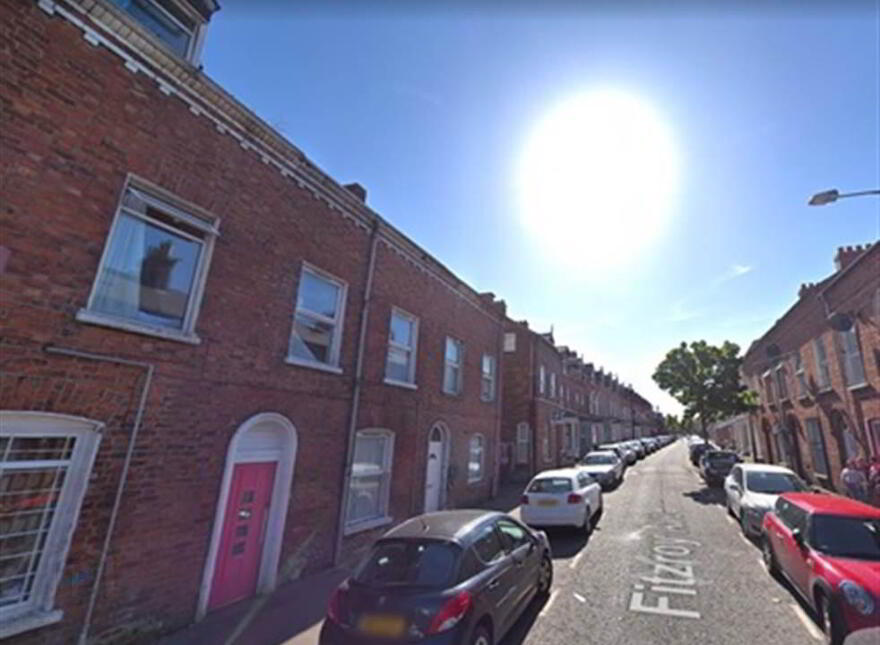 4 Fitzroy Avenue, Flat 1, ** Superb One Bedroom Apartment **, Belfast, BT7 1HW photo