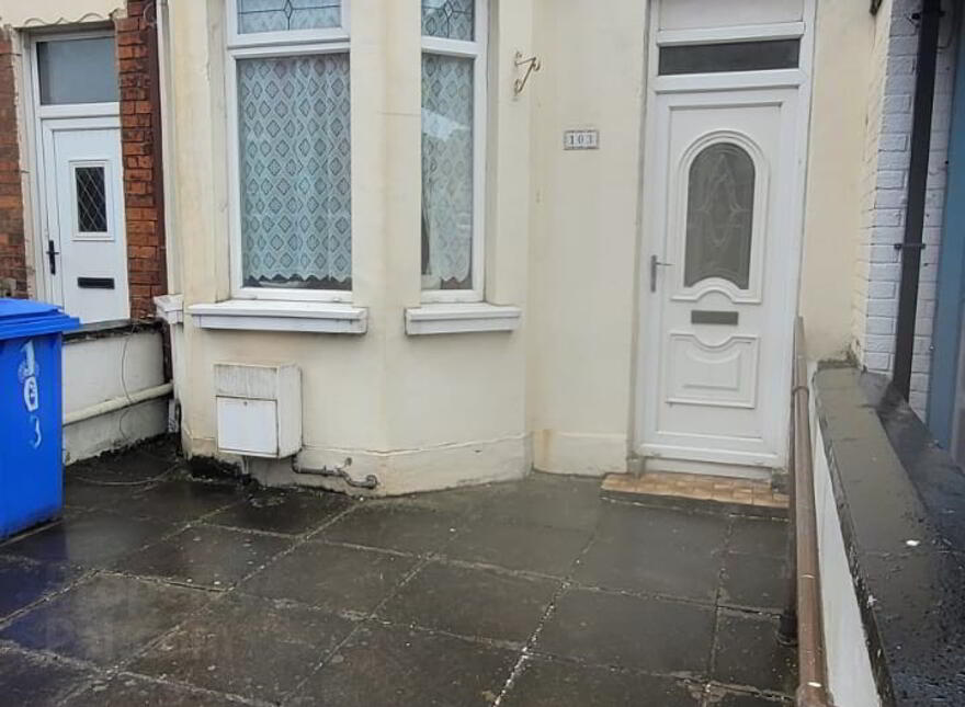 103 Ballygomartin Road, Belfast, BT13 3LB photo