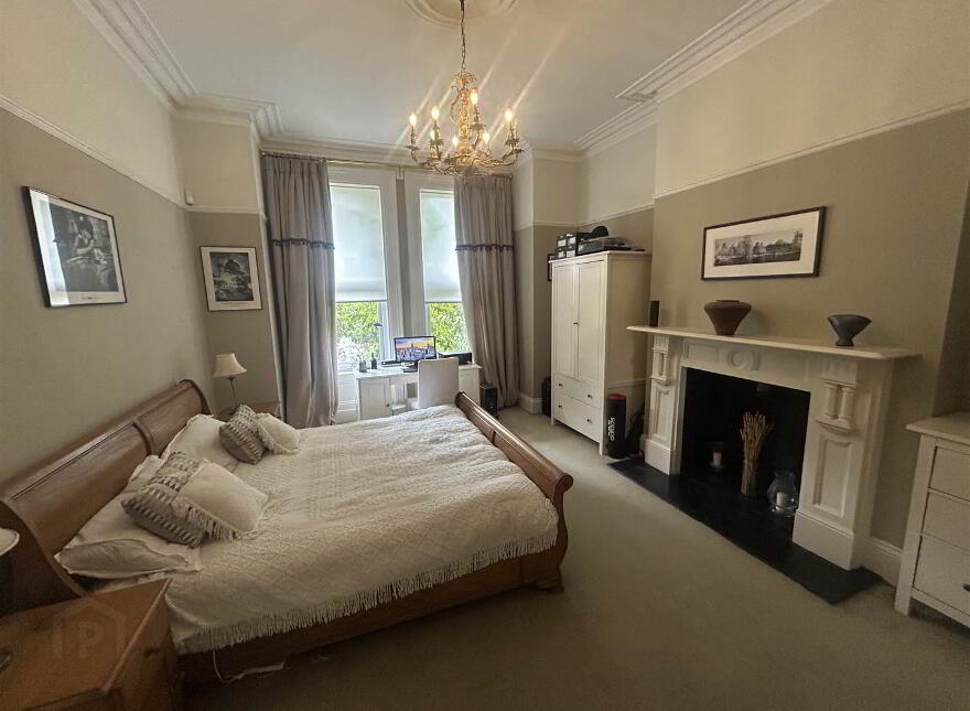32a Demesne Road, Holywood, BT18 9NB