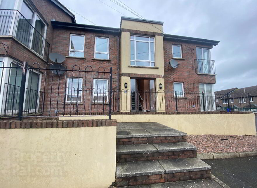 4 Meadowfields Close, Downpatrick, BT30 6GZ photo