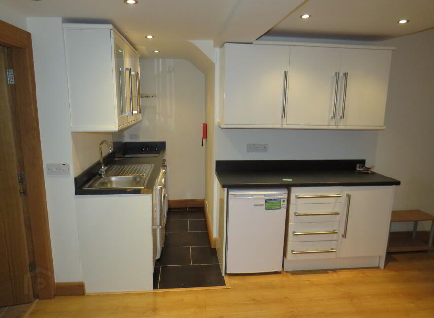 Apt 1, 32 Camden Street, Belfast, BT9 6AU