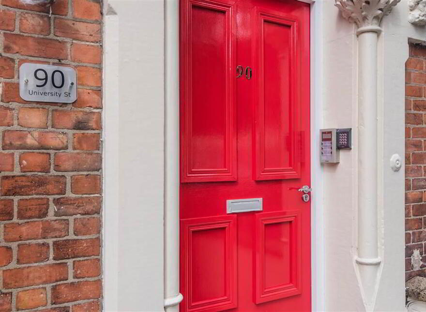 Apartment 4 90 University Street Botanic Avenue -, Belfast, BT7 1HP