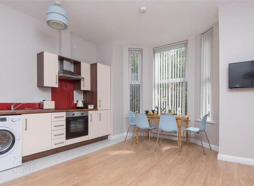 Apartment 4 90 University Street Botanic Avenue -, Belfast, BT7 1HP