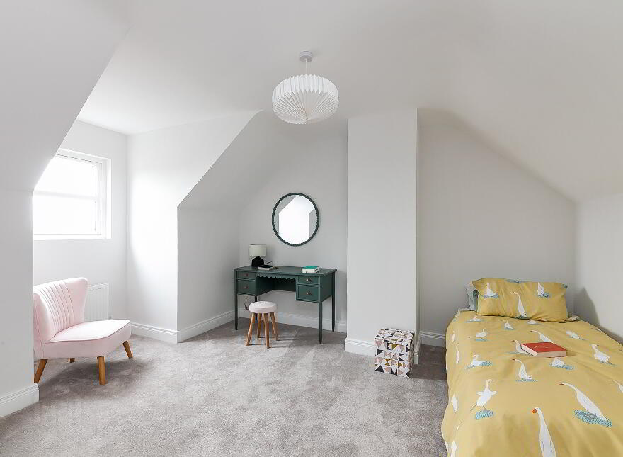 The Earlsfield, Regent Park, North Road, Newtownards