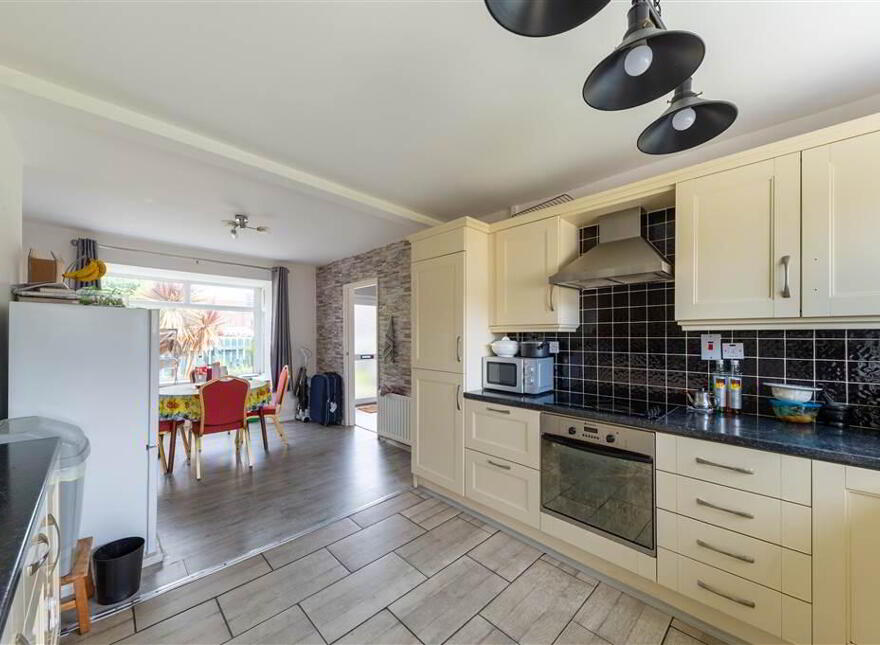 32 Inishowen Drive, Belfast, BT10 0EU
