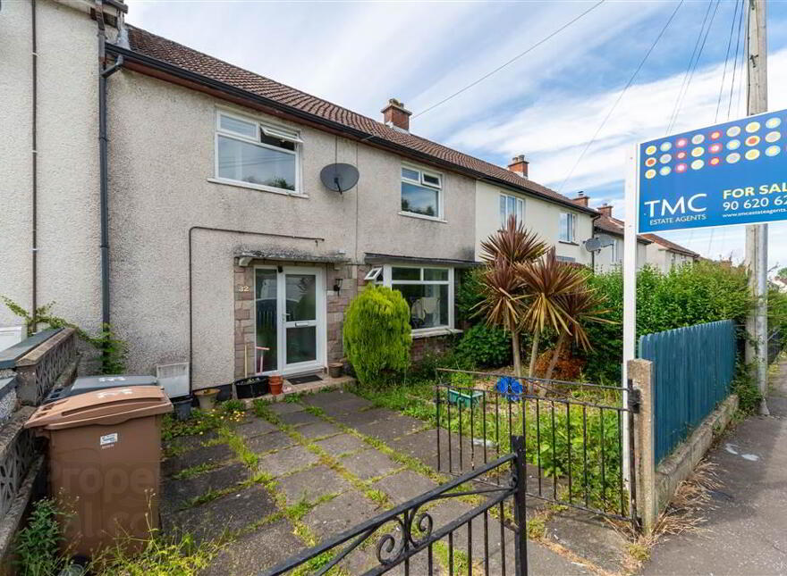 32 Inishowen Drive, Belfast, BT10 0EU photo