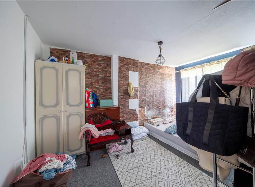32 Inishowen Drive, Belfast, BT10 0EU