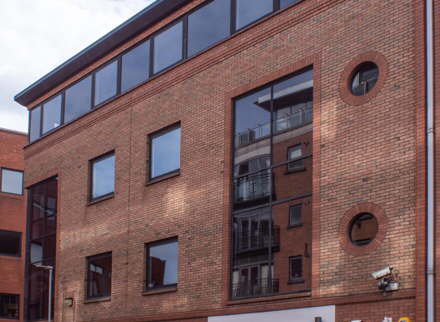 Downshire House, 1 Downshire Place, Belfast, BT2 7JQ