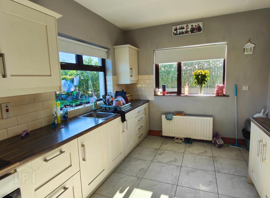 26 Dunnaval Road, Kilkeel, BT34 4JT