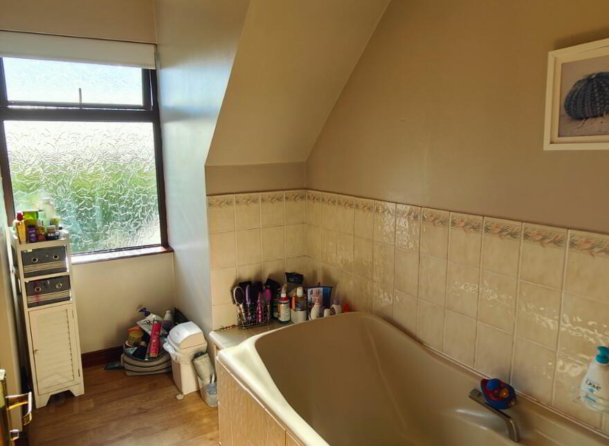 26 Dunnaval Road, Kilkeel, BT34 4JT