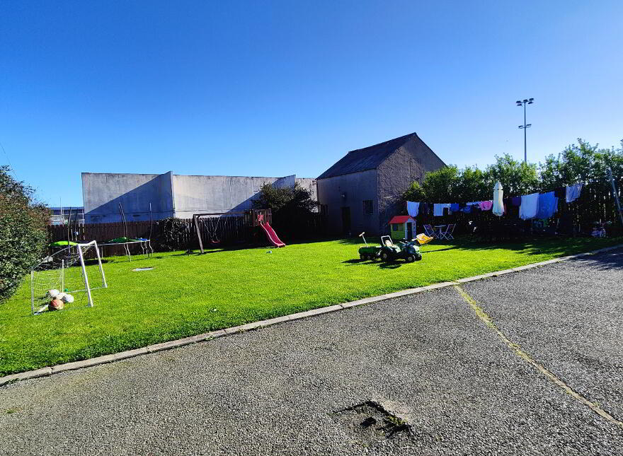 26 Dunnaval Road, Kilkeel, BT34 4JT