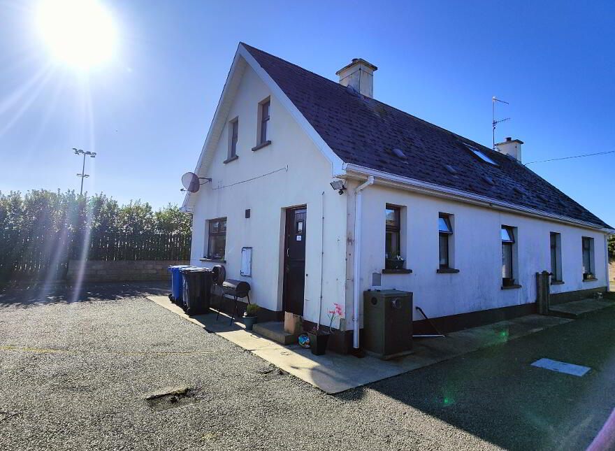 26 Dunnaval Road, Kilkeel, BT34 4JT