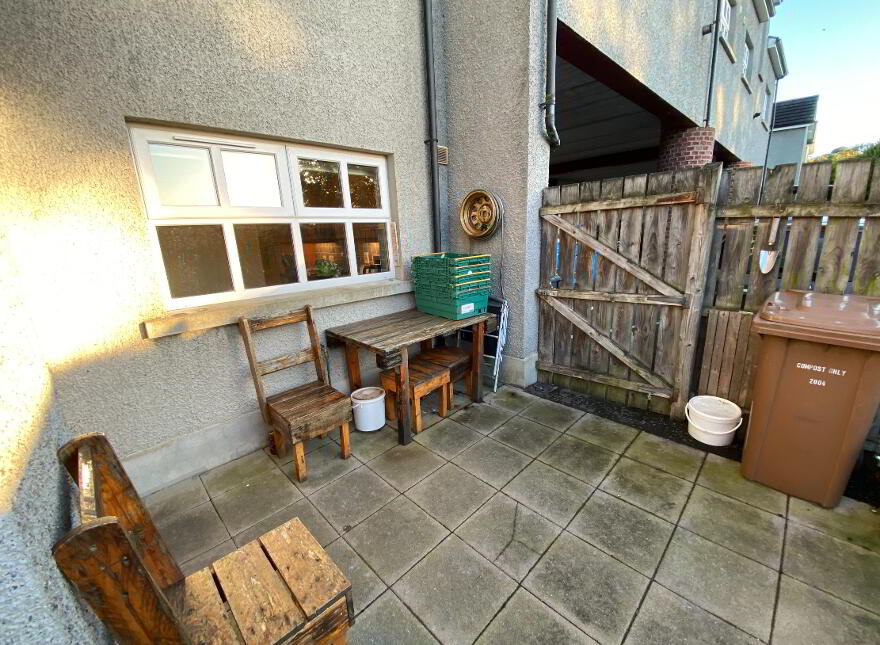 2 James Terrace, Crossgar, BT30 9FD