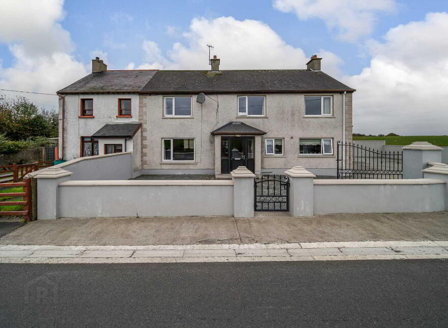 Dunduffsfort, Manorcunningham, F92HF83