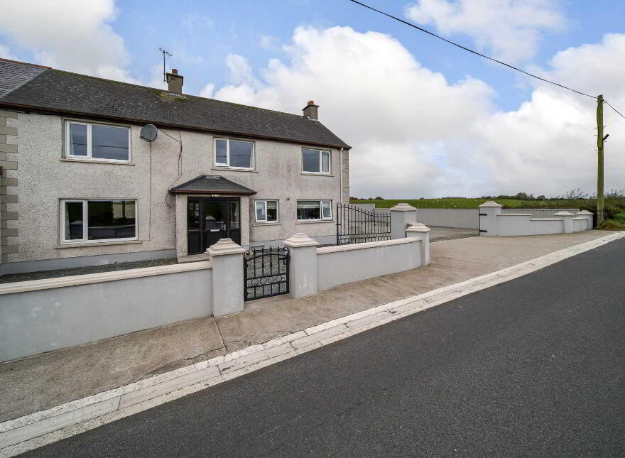 Dunduffsfort, Manorcunningham, F92HF83