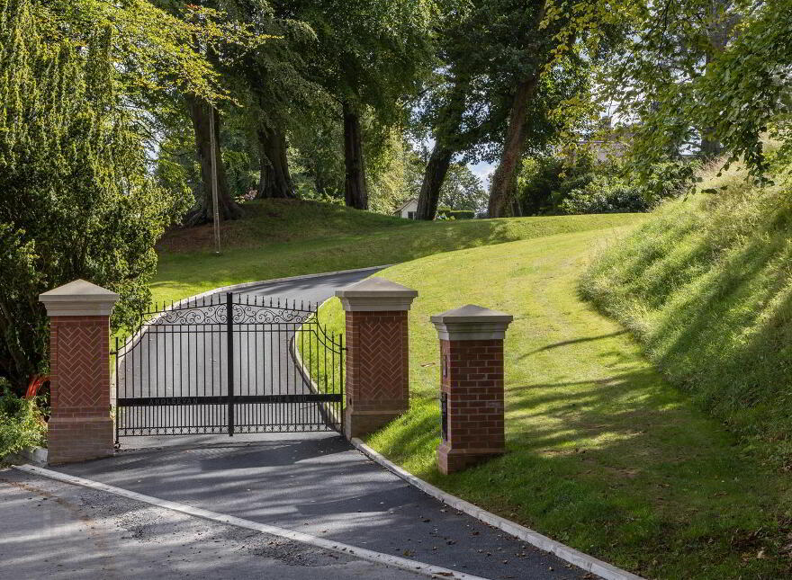 Site Adjacent To, 178 Upper Malone Road, Belfast, BT17 9JZ