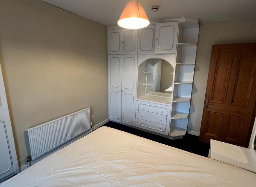 B, 41 Darling Street, Enniskillen, BT74 7DP