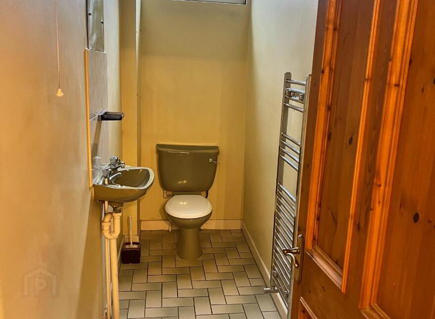 B, 41 Darling Street, Enniskillen, BT74 7DP