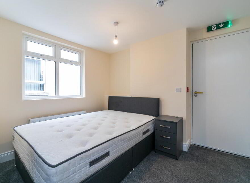 Apt 2, 112 Eglantine Avenue, Belfast, BT9 6EU