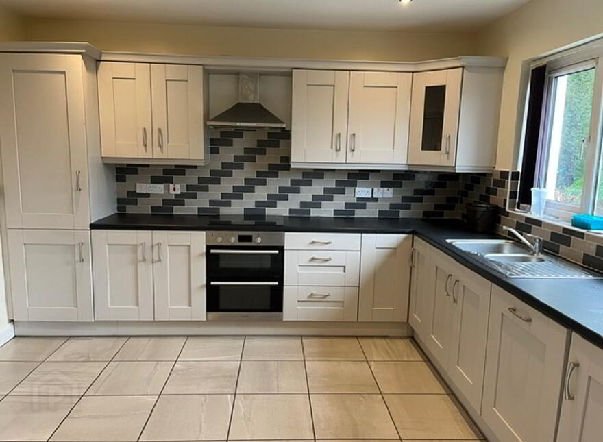 18 Breesy View, Belleek, BT93 3BA