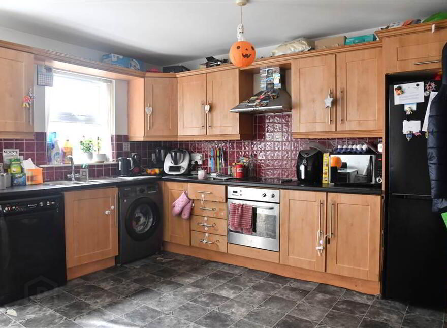 39 Andena Grange, Ballymena, BT43 5EU