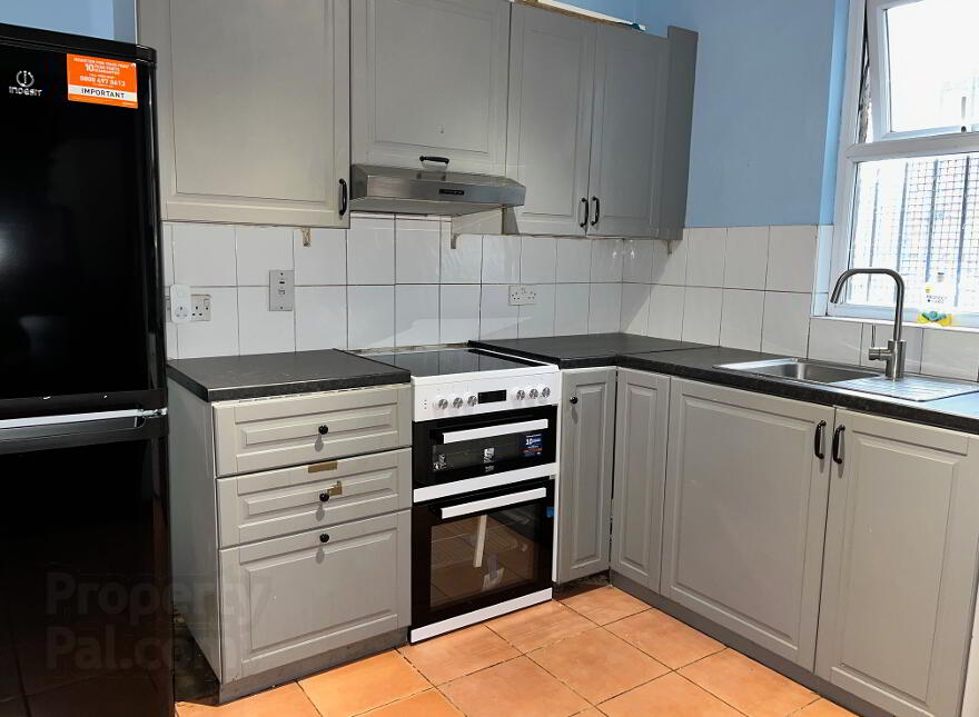 37 Donegall Pass, Botanic, Belfast, BT7 1DQ photo