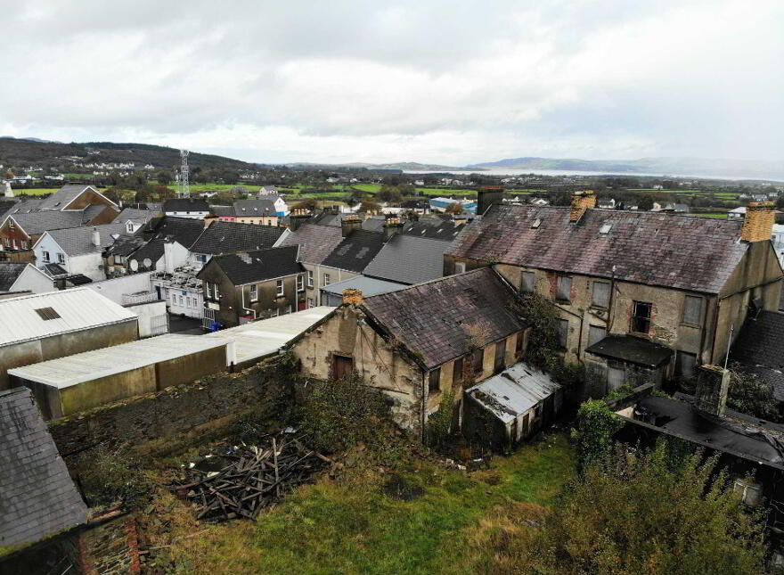 Bank Place, Carndonagh, F93FK5V
