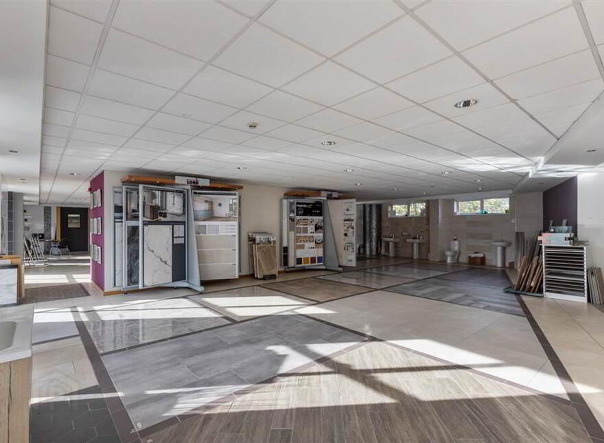 4 Sans Souci Gardens, Lisburn, BT28 3AF