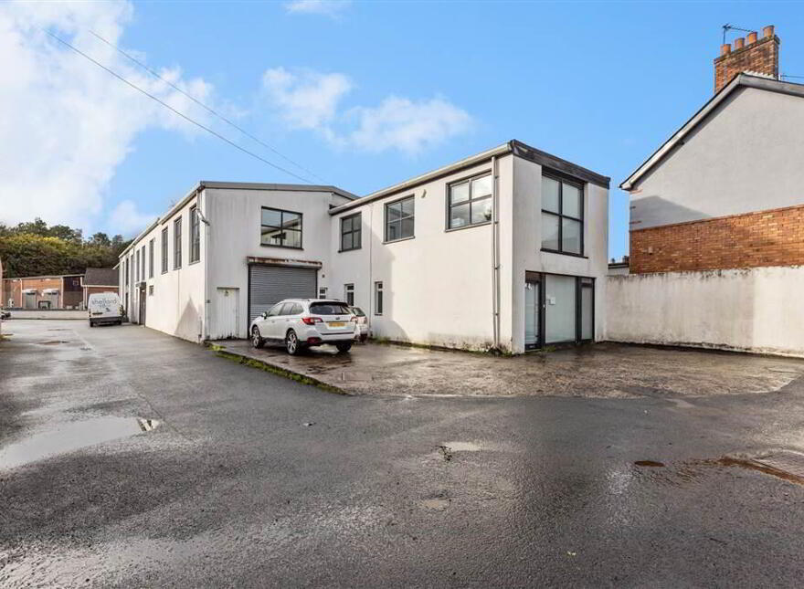 4 Sans Souci Gardens, Lisburn, BT28 3AF