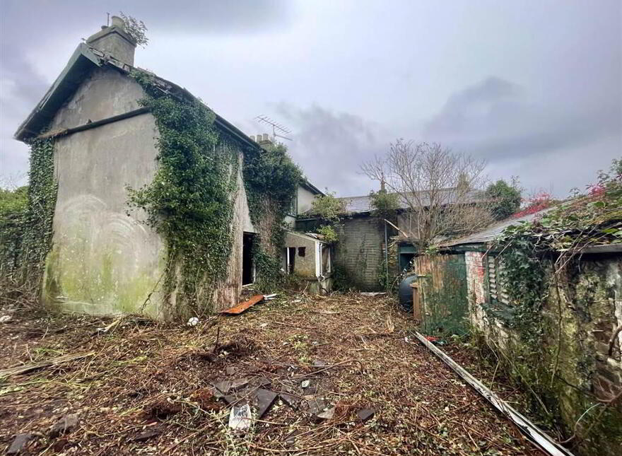 Acreville, 2 Ballyhornan Road, Downpatrick, BT30 6RB